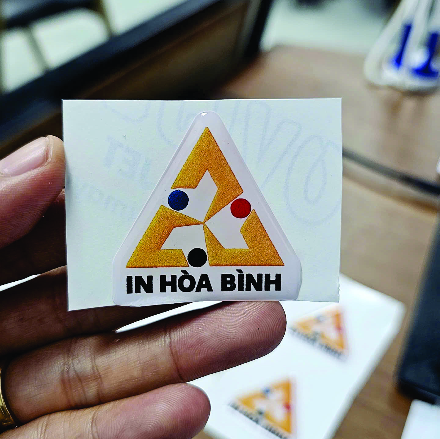 Tem Epoxy Tem Nhựa Phủ Epoxy Là Gì? Ưu Điểm – Quy Trình – Báo Giá & Ứng Dụng Thực ...